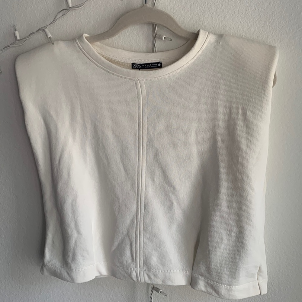 New Zara White Padded Shoulder Sleeve Crop